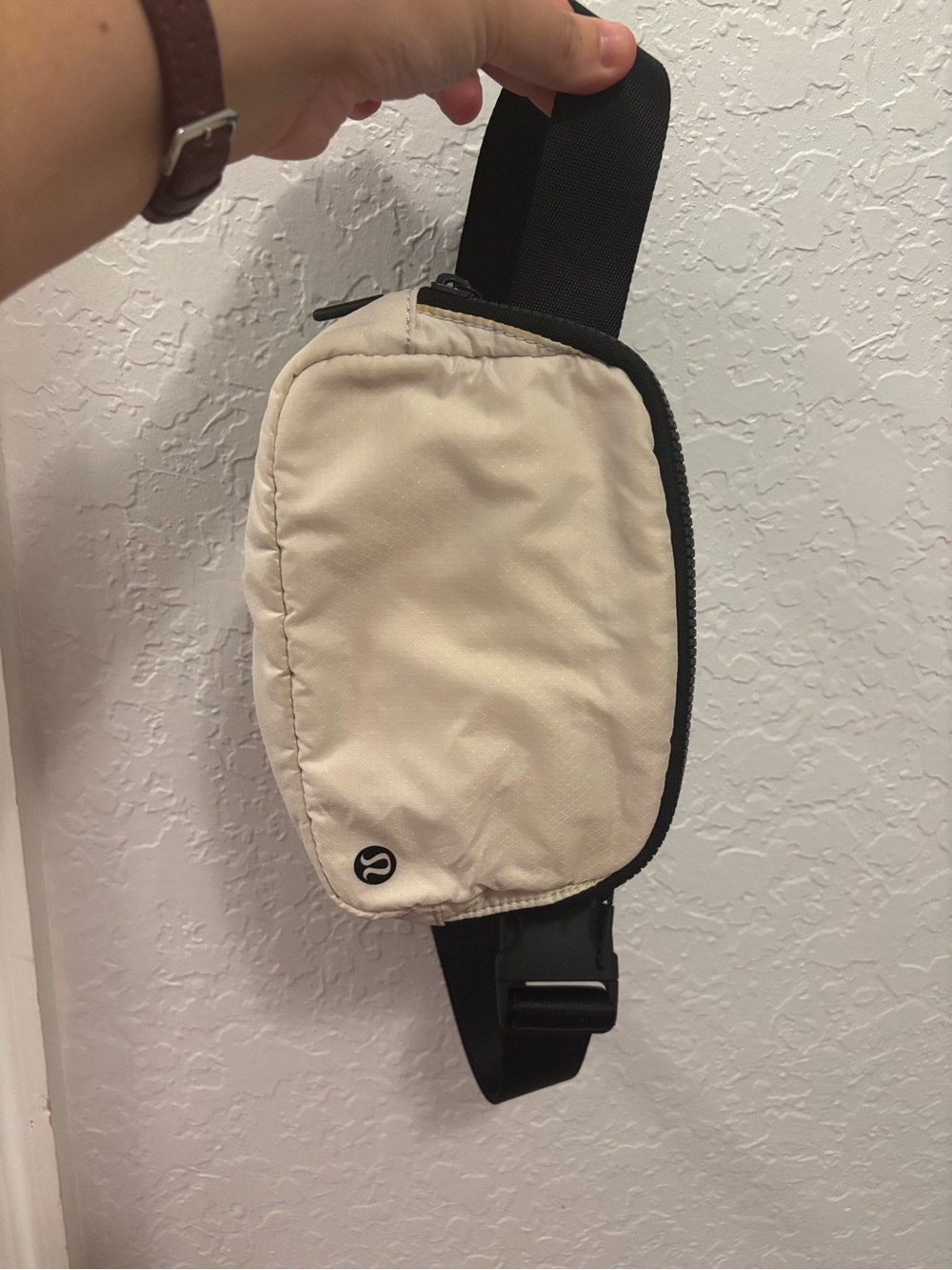 Lululemon white opal everywhere belt bag
